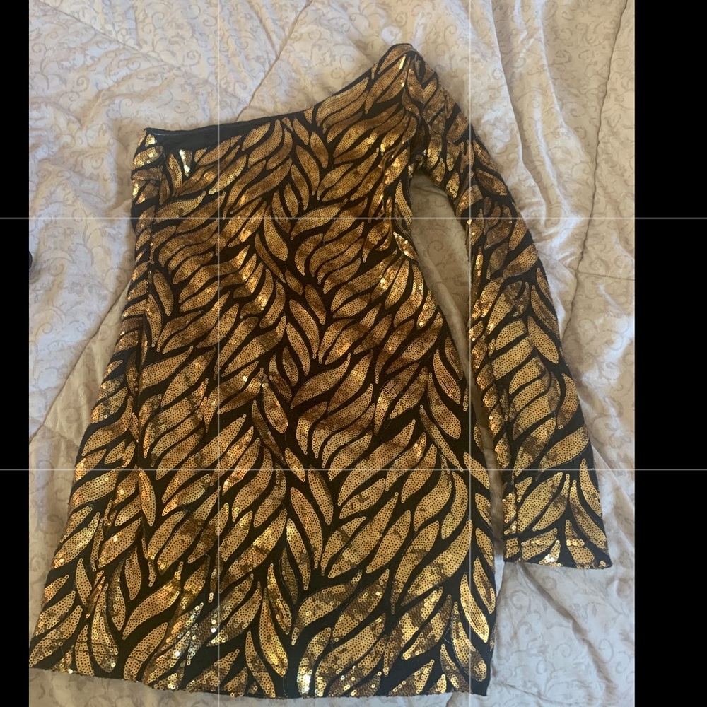 Sequins Gold One shoulder dress